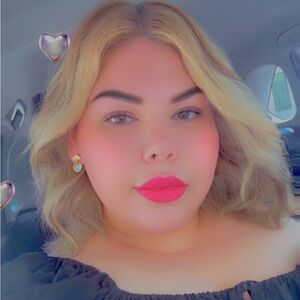 Meet your Posher, Fabiola